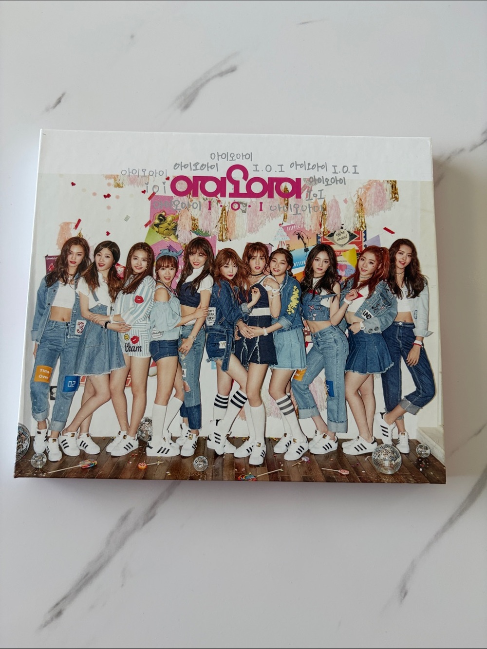 K-POP I.O.I 1st Mini Album Chrysalis CD + Booklet + Photocard
